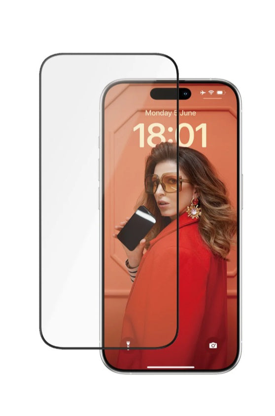 PanzerGlass Ultra-Wide Fit Displayschutz mit EasyAligner (1 Stück) für iPhone 15 Pro
